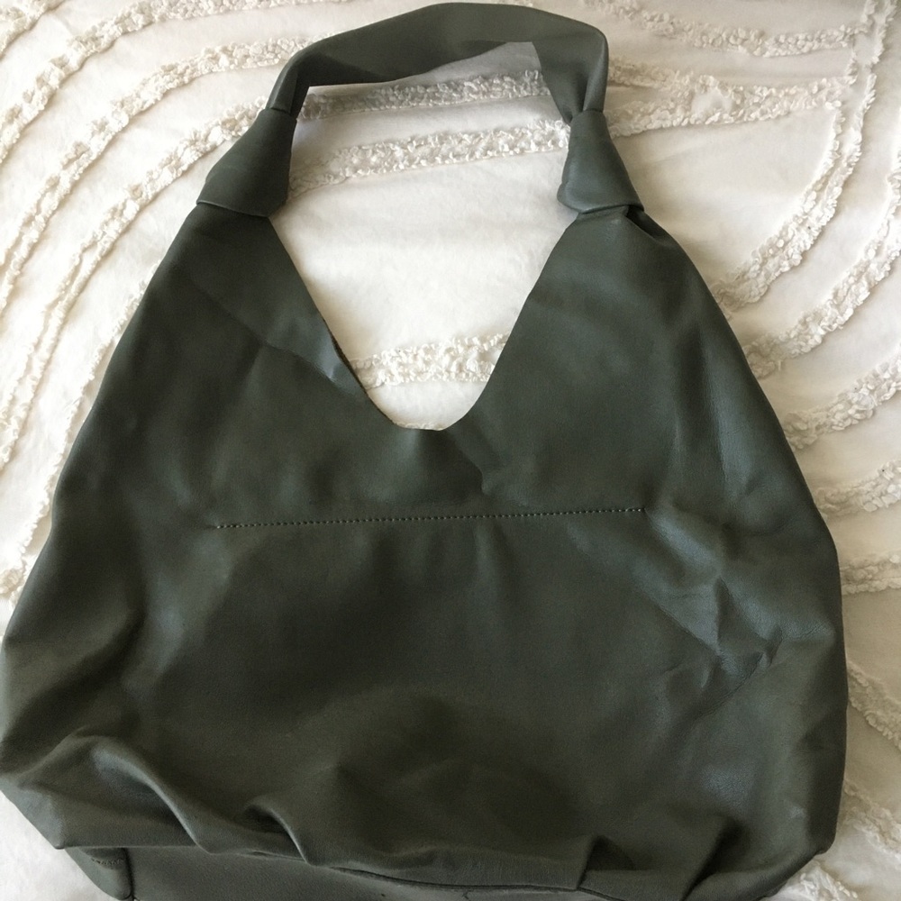Elizabeth & James Purse Green Knotted Hobo Bag Vegan Leather Slouchy Lightweight - Picture 2 of 7